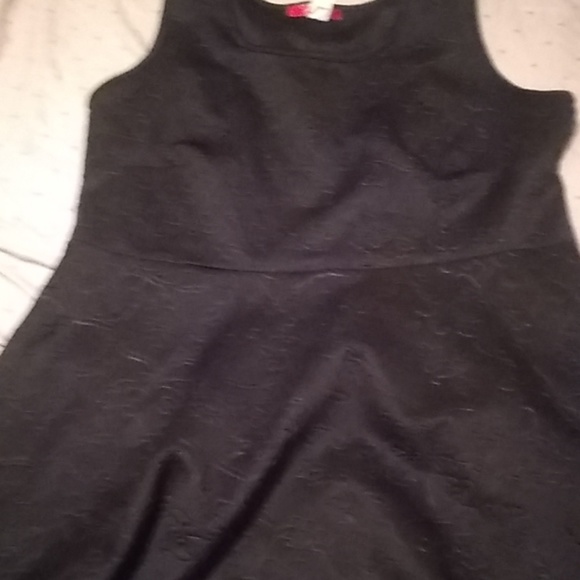 Plus size Clothes - Picture 4 of 7